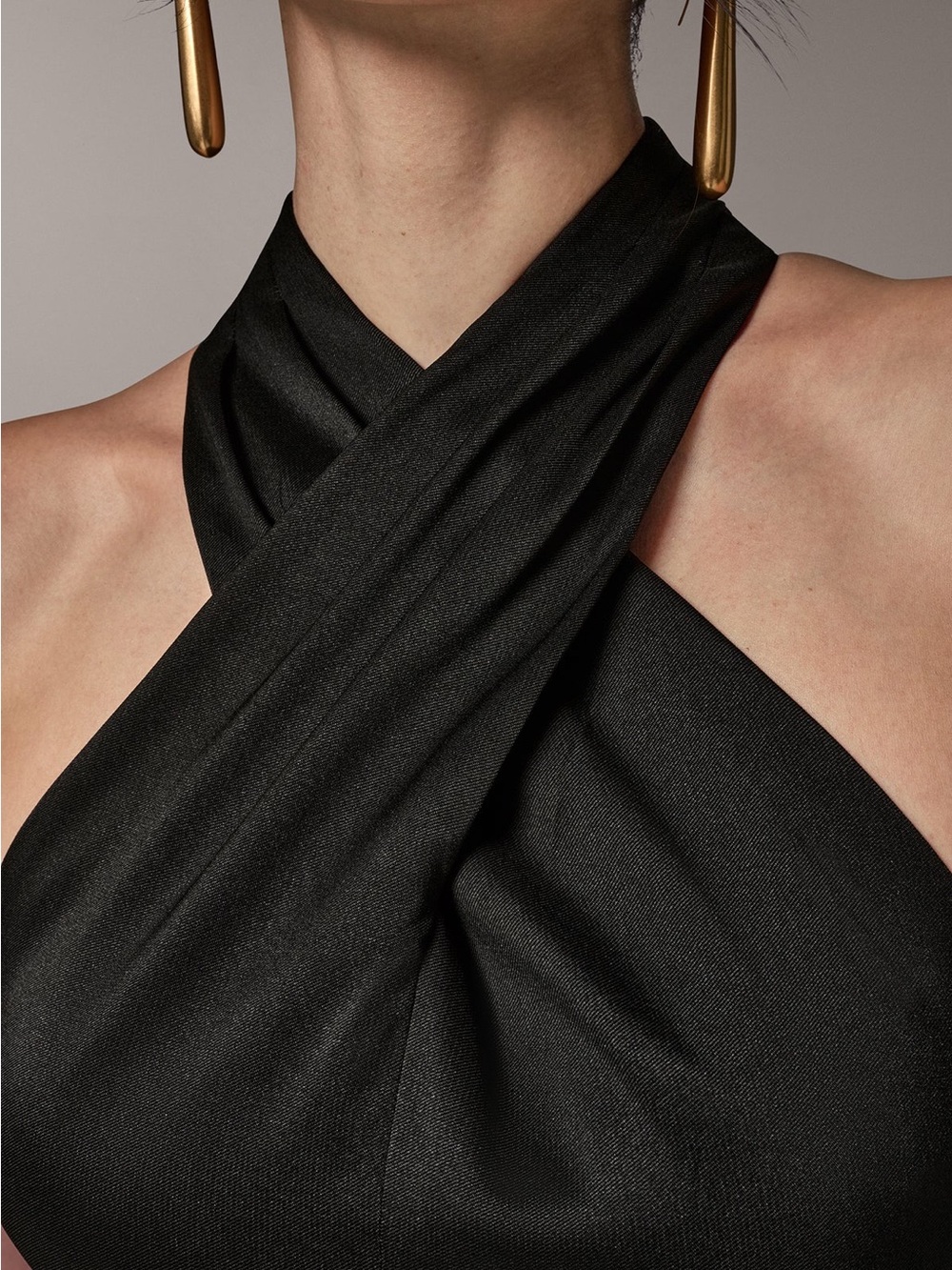 DONNA KARAN CROSS FRONT BLACK HALTER GOWN SIZE 6 NWT - Picture 5 of 8